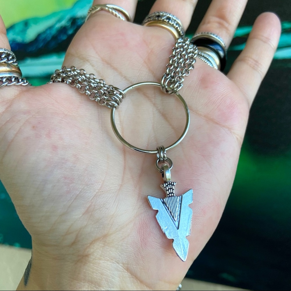 Silver arrow set . Boho Arrow chocker choker necklace + matching earrings - Picture 3 of 9